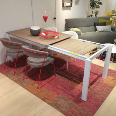 デザインと機能性と低価格、欲張りなダイニングテーブル – リビングハウス｜家具・インテリアショップのLIVING HOUSE.